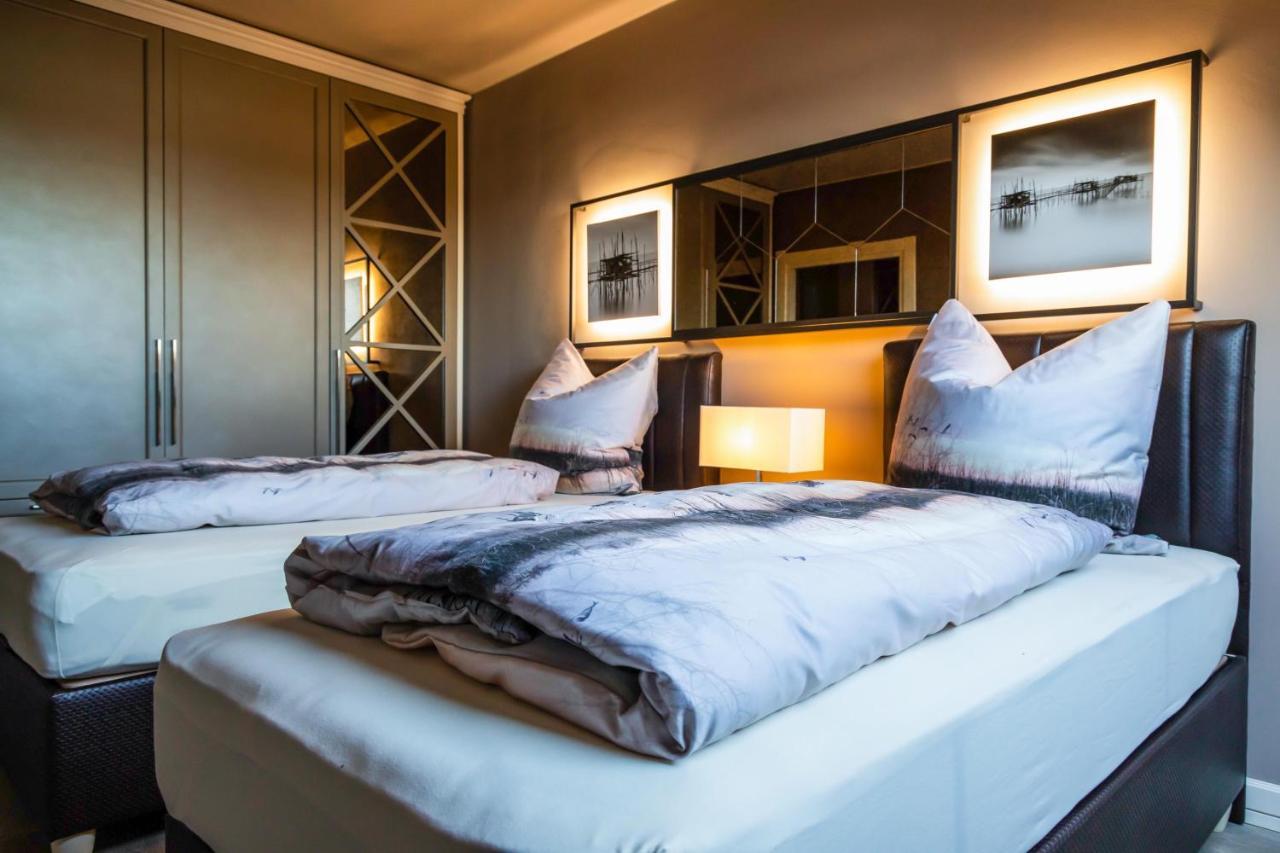 Deluxe Apartment Mit Tiefgarage In Naehe Messe-Bmw-Porsche-Dhl-Flughafen-Flugzeugwerk Der Deutsche Aircraft Leipzig Buitenkant foto
