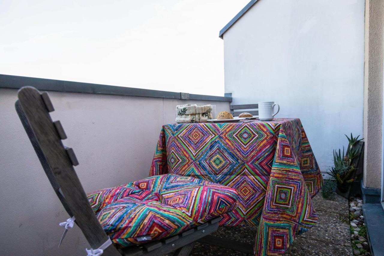 Deluxe Apartment Mit Tiefgarage In Naehe Messe-Bmw-Porsche-Dhl-Flughafen-Flugzeugwerk Der Deutsche Aircraft Leipzig Buitenkant foto